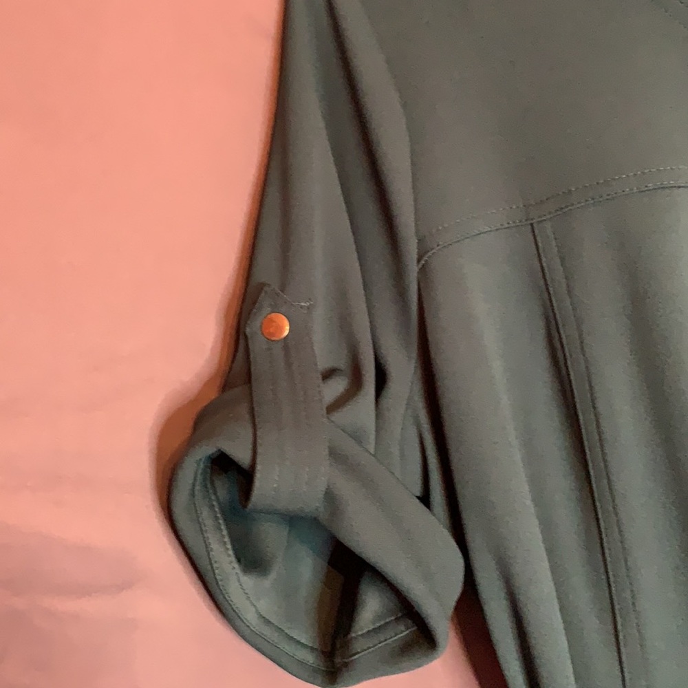 Never worn. - Picture 3 of 6